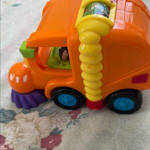 KAILI  CHILDREN  CAR Toy Size 4” X 2 1/2”